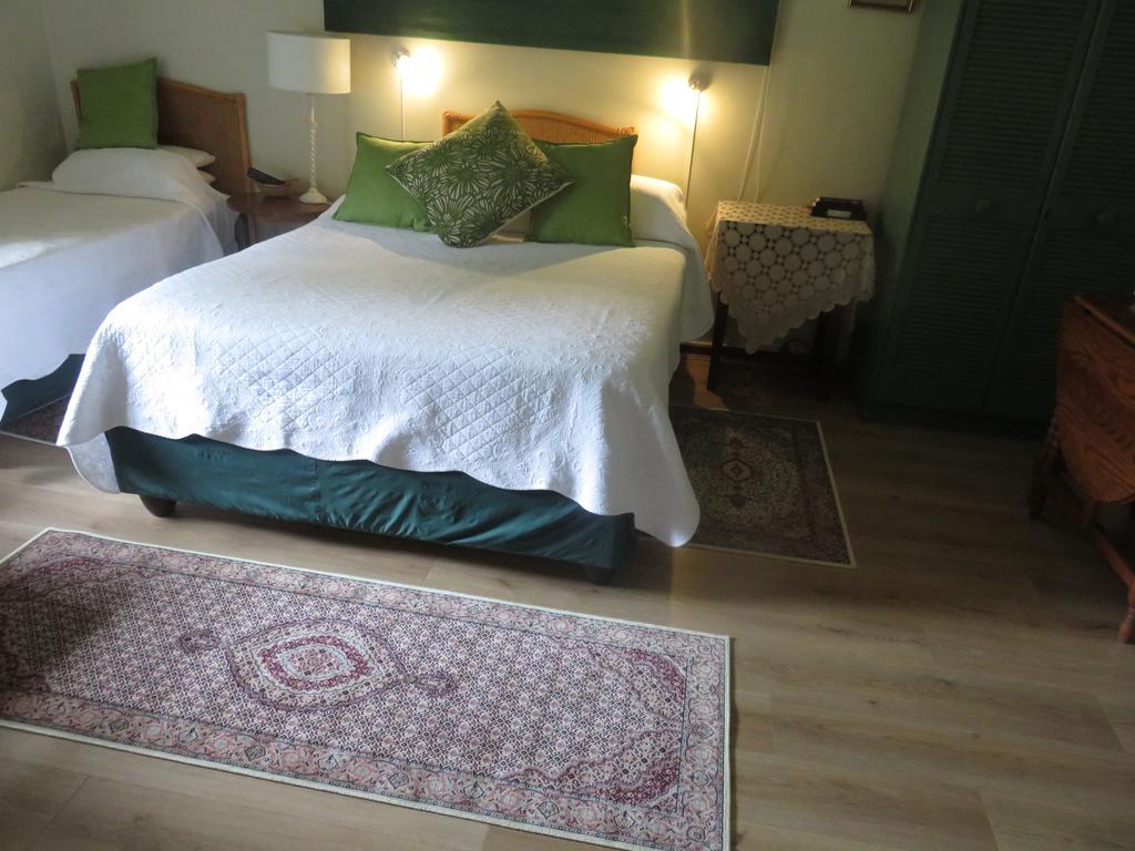 Jean-Lee Bed And Breakfast Pietermaritzburg Bagian luar foto